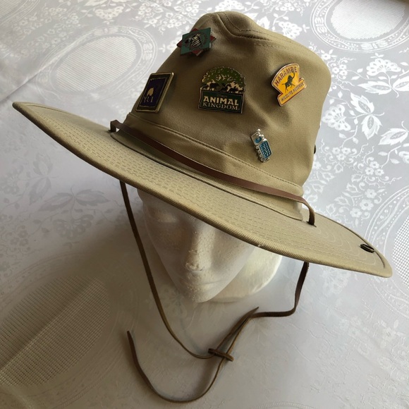 Walt Disney World Animal Kingdom Vintage Park Safari Hat With Pins Men’s Size M - Picture 14 of 16